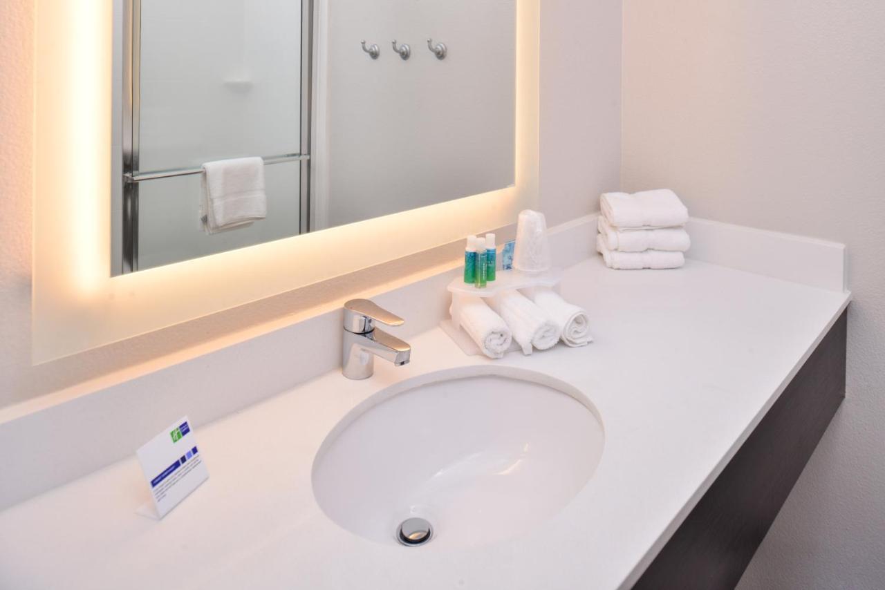 Holiday Inn Express & Suites Corpus Christi-N Padre Island By Ihg Экстерьер фото